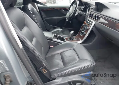 2013 Volvo Xc70 3.2 Platinum/3.2 Premier/3.2 Premier Plus/3.2L z USA, uszkodzony, nr VIN YV4940BZXD1156907